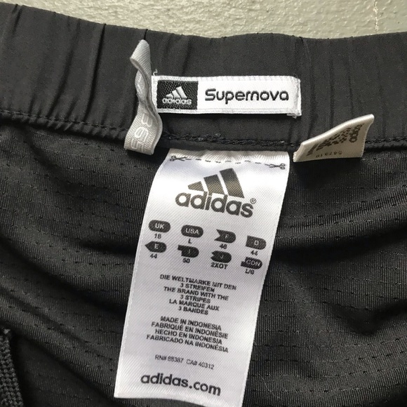 Adidas Running Shorts Size Large - Picture 4 of 4